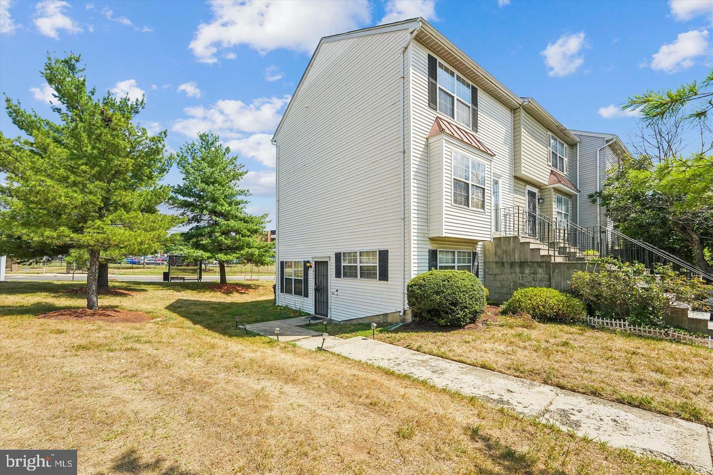 Property Photo: 6800 Milltown Court MD 20747