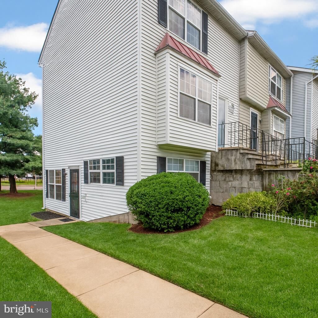 Property Photo: 6800 Milltown Court MD 20747