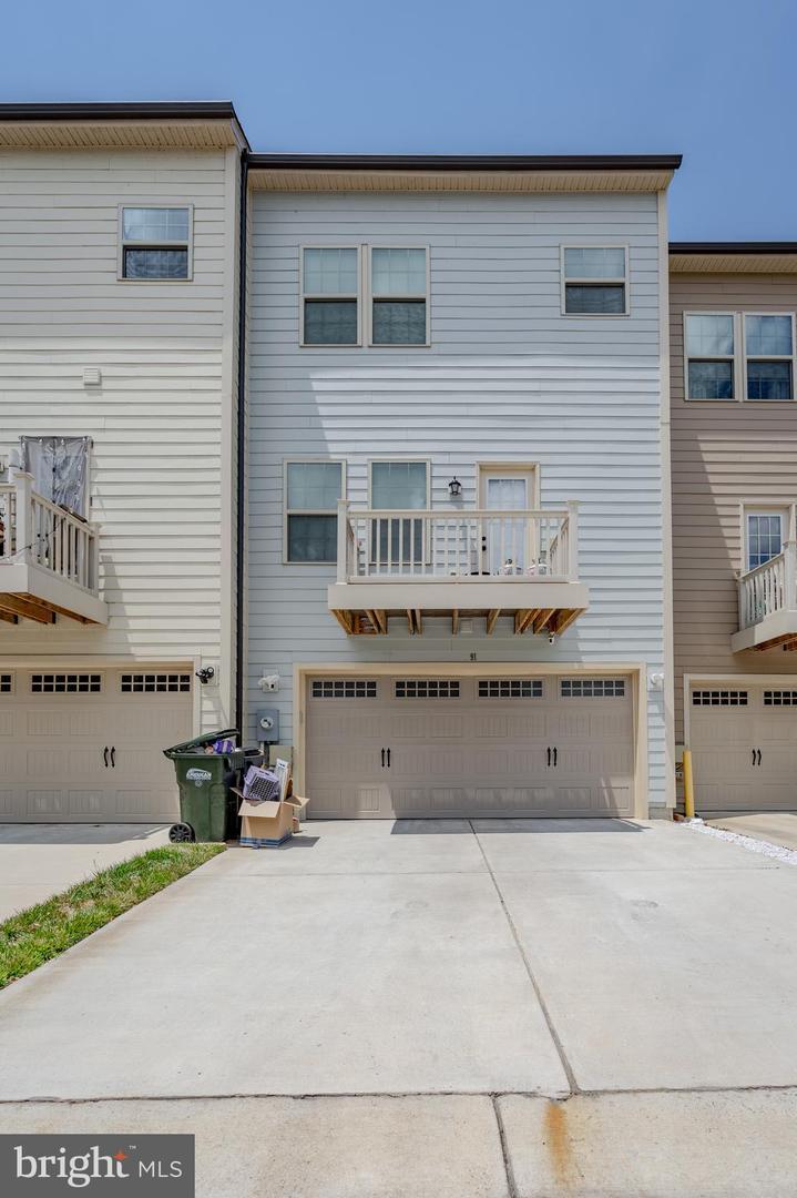 Property Photo: 18191 Red Mulberry Road VA 22026