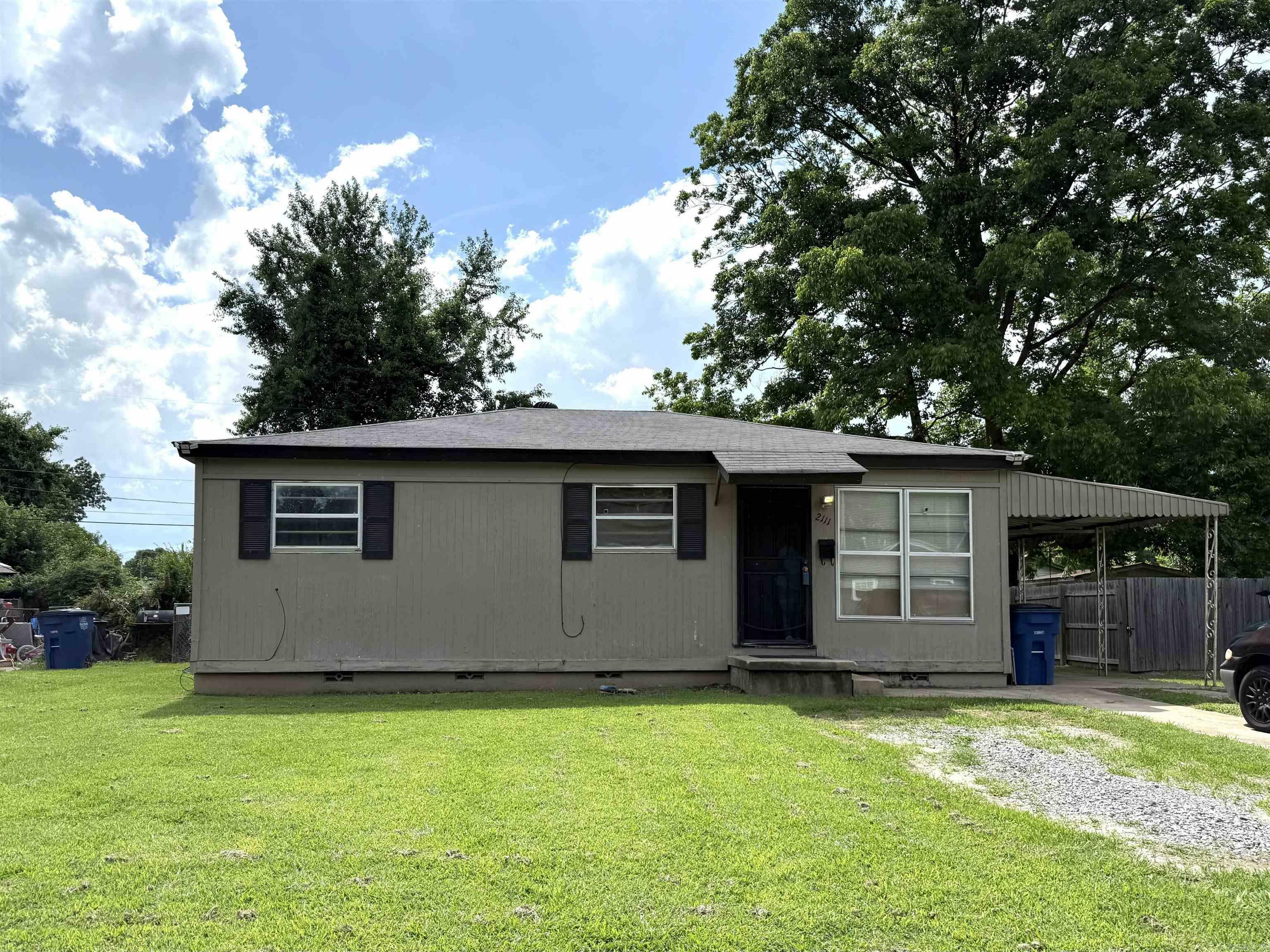 Property Photo: 2111 Whyte Drive AR 72117