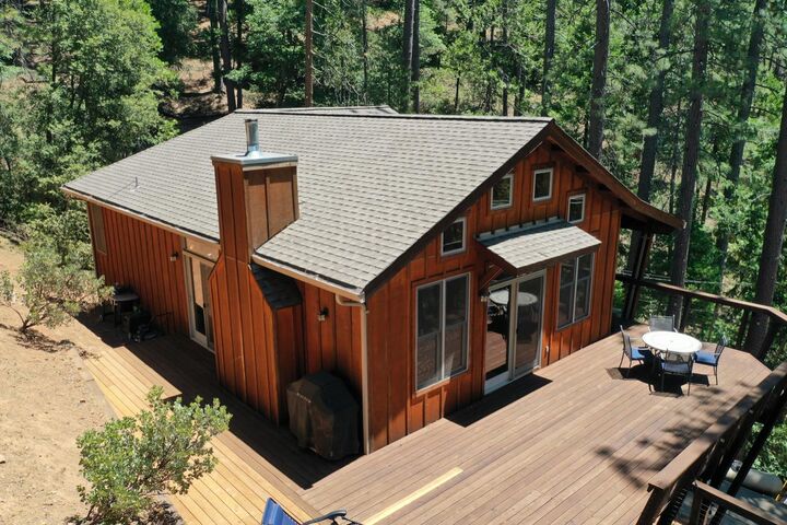 Property Photo: 1685 Tamarack Dr CA 95223