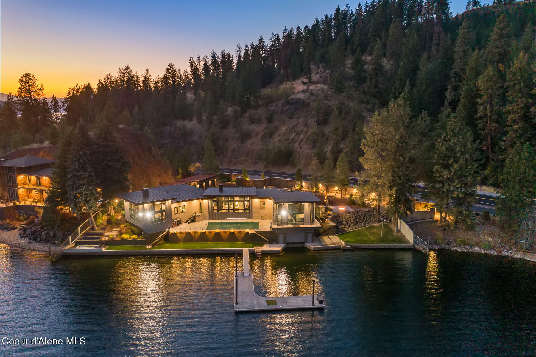 Property Photo: 9880 E Coeur D Alene Lake Dr ID 83814