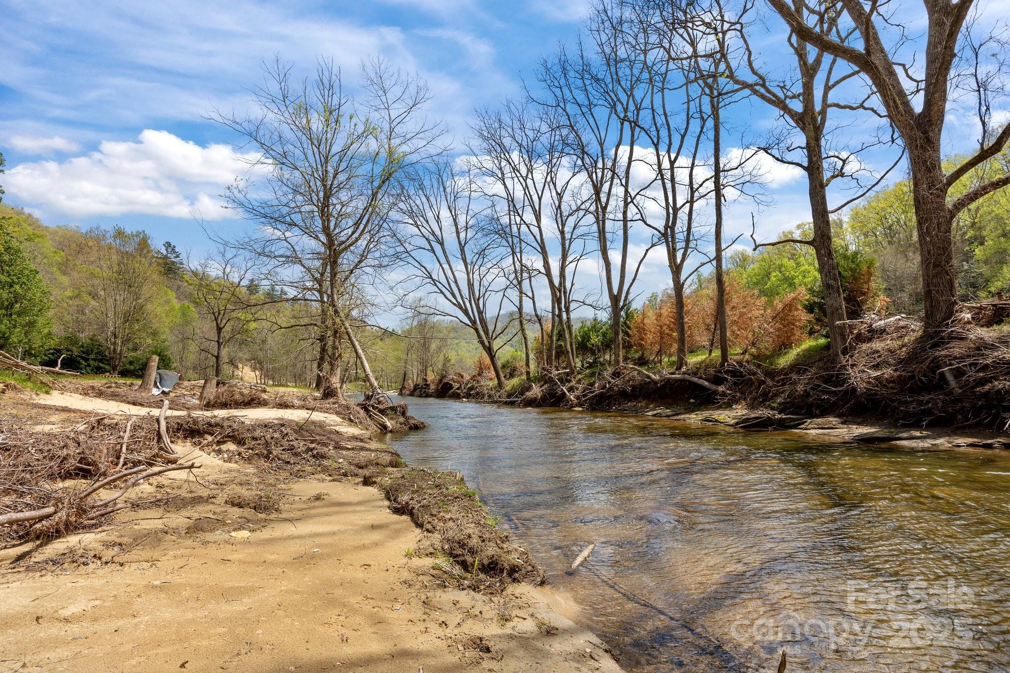 Property Photo: 2978 Nc 9 Highway NC 28711