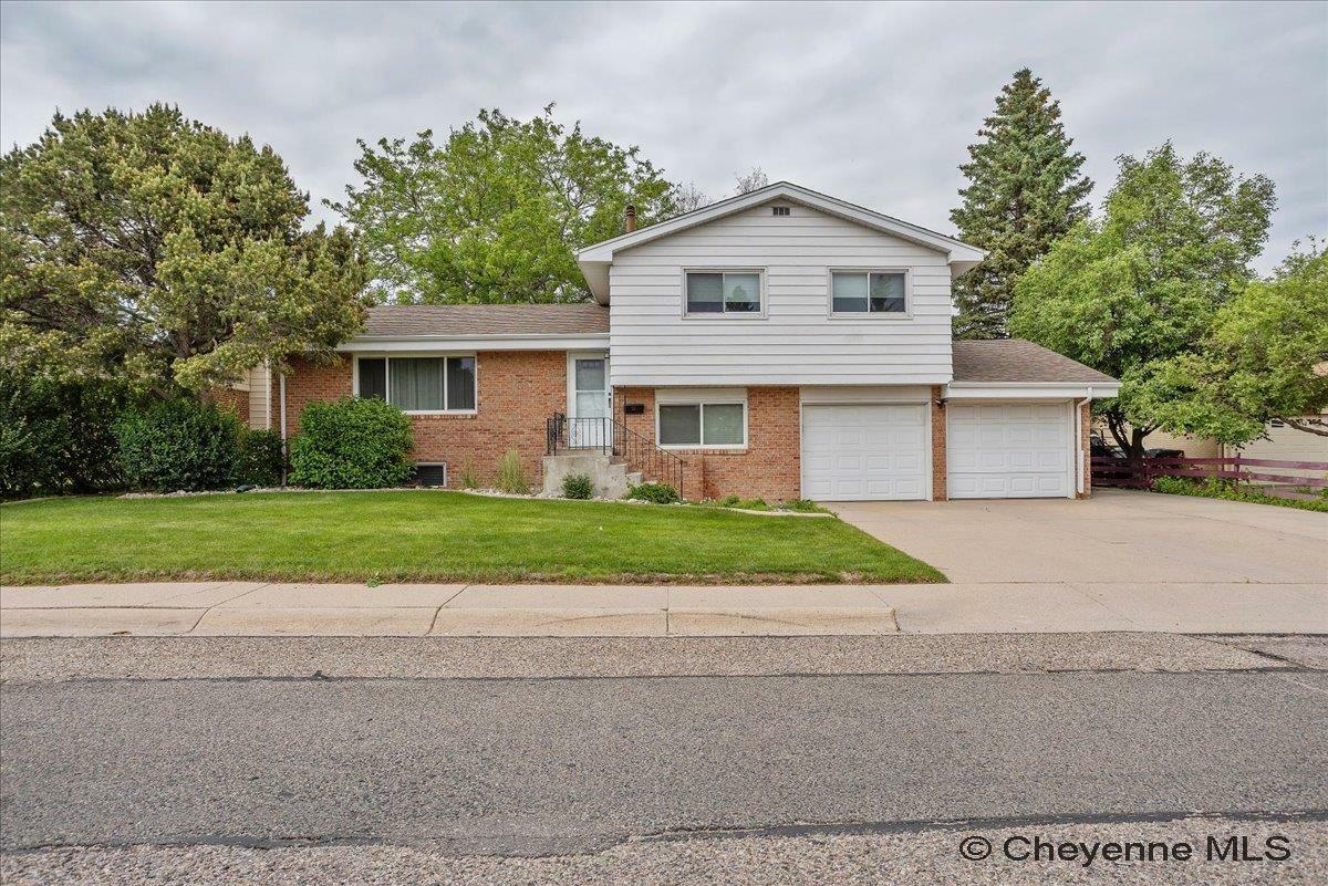 1024 Melton St  Cheyenne WY 82009 photo