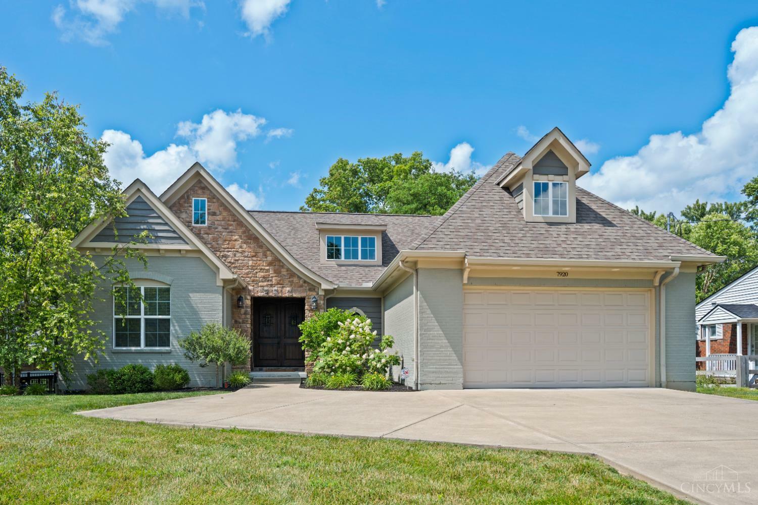 Property Photo: 7920 Mitchell Farm Lane OH 45242