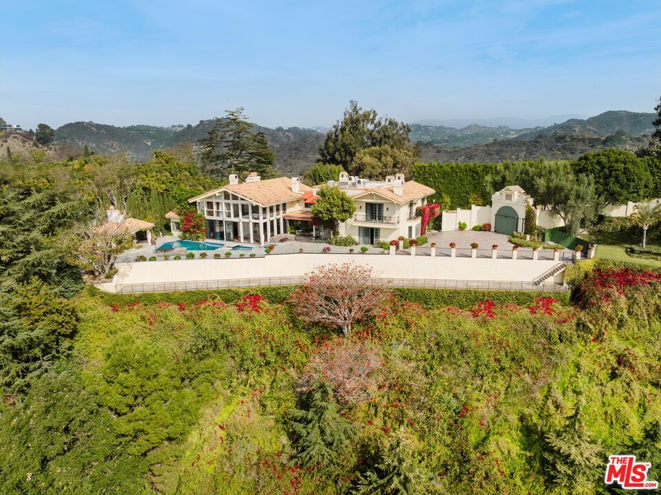 Property Photo:  1401 Bel Air Rd  CA 90077 