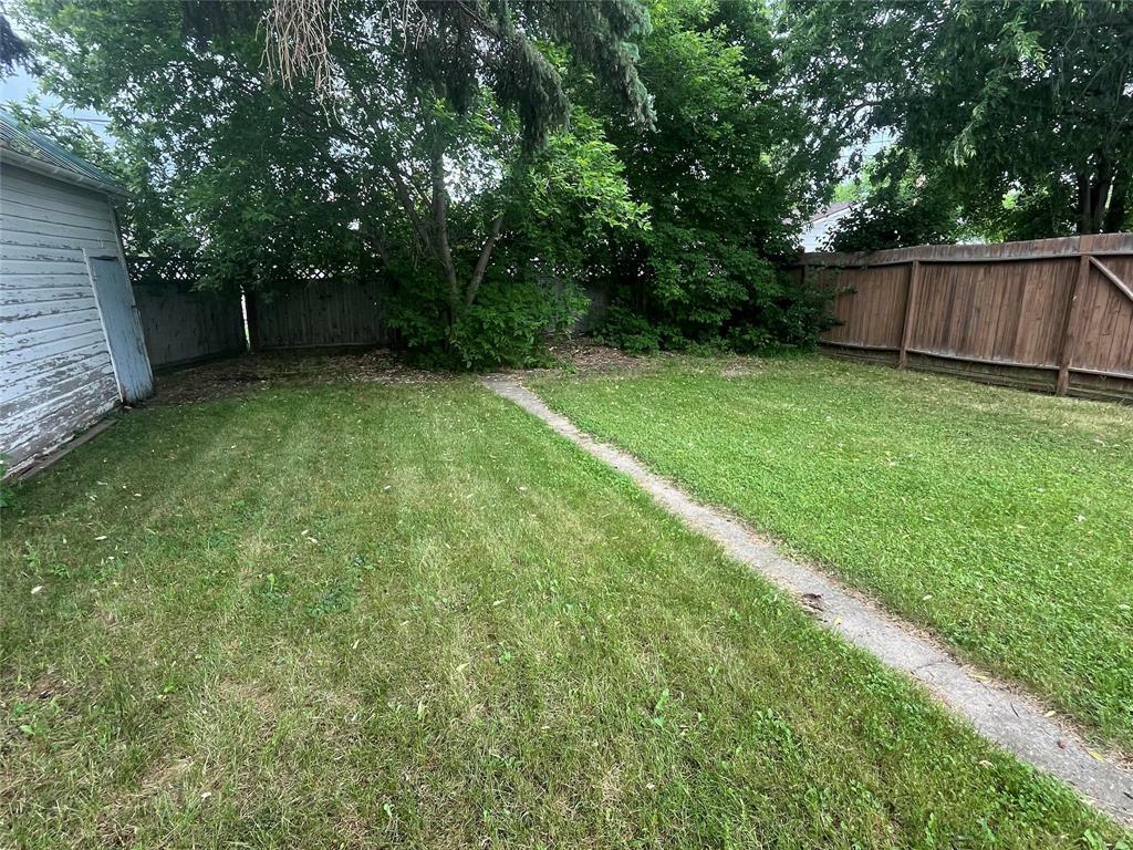 Property Photo: 123 Selkirk Street MB R0K 0H0