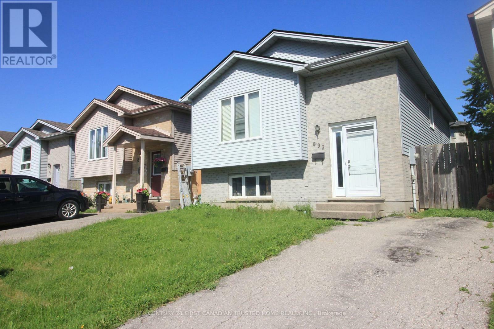 Photo de la propriété: 893 Lawson Road ON N6G 4X4