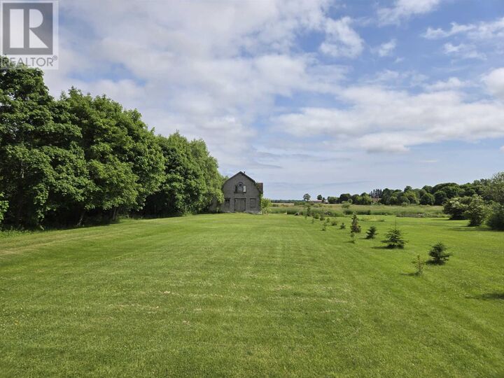 Property Photo:  462 Main Street  PE C0B 1V0 