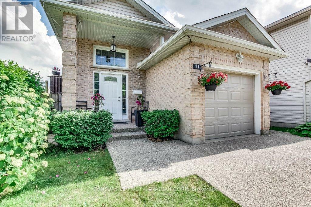 Photo de la propriété: 11 Banbury Road ON N5Z 5E8