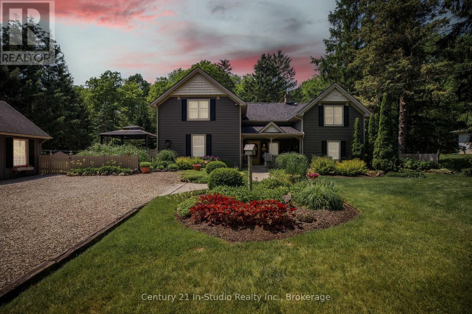 Property Photo:  2268 8th Avenue West  ON N4K 5M8 