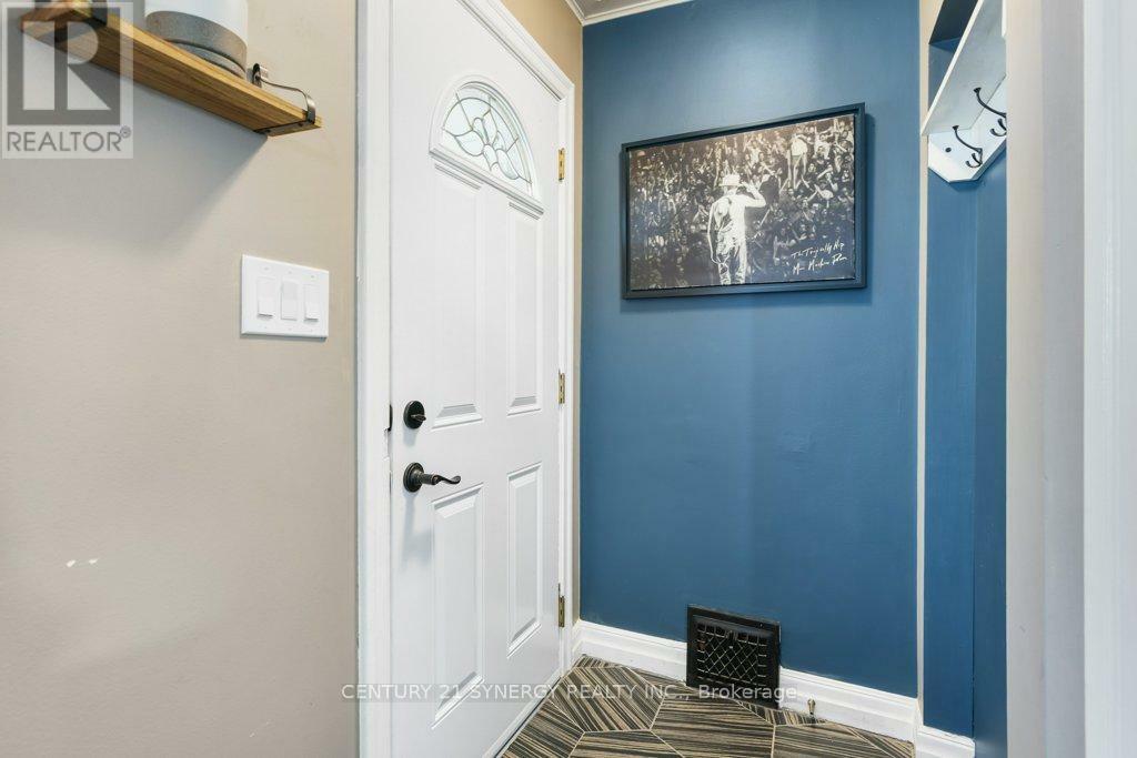 Photo de la propriété: 10 McLachlin Street South ON K7S 2Y8