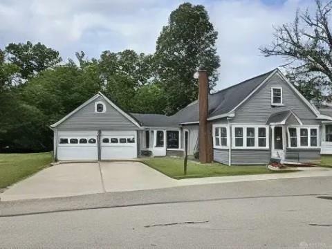 Property Photo:  391 N Oak Street  OH 43331 