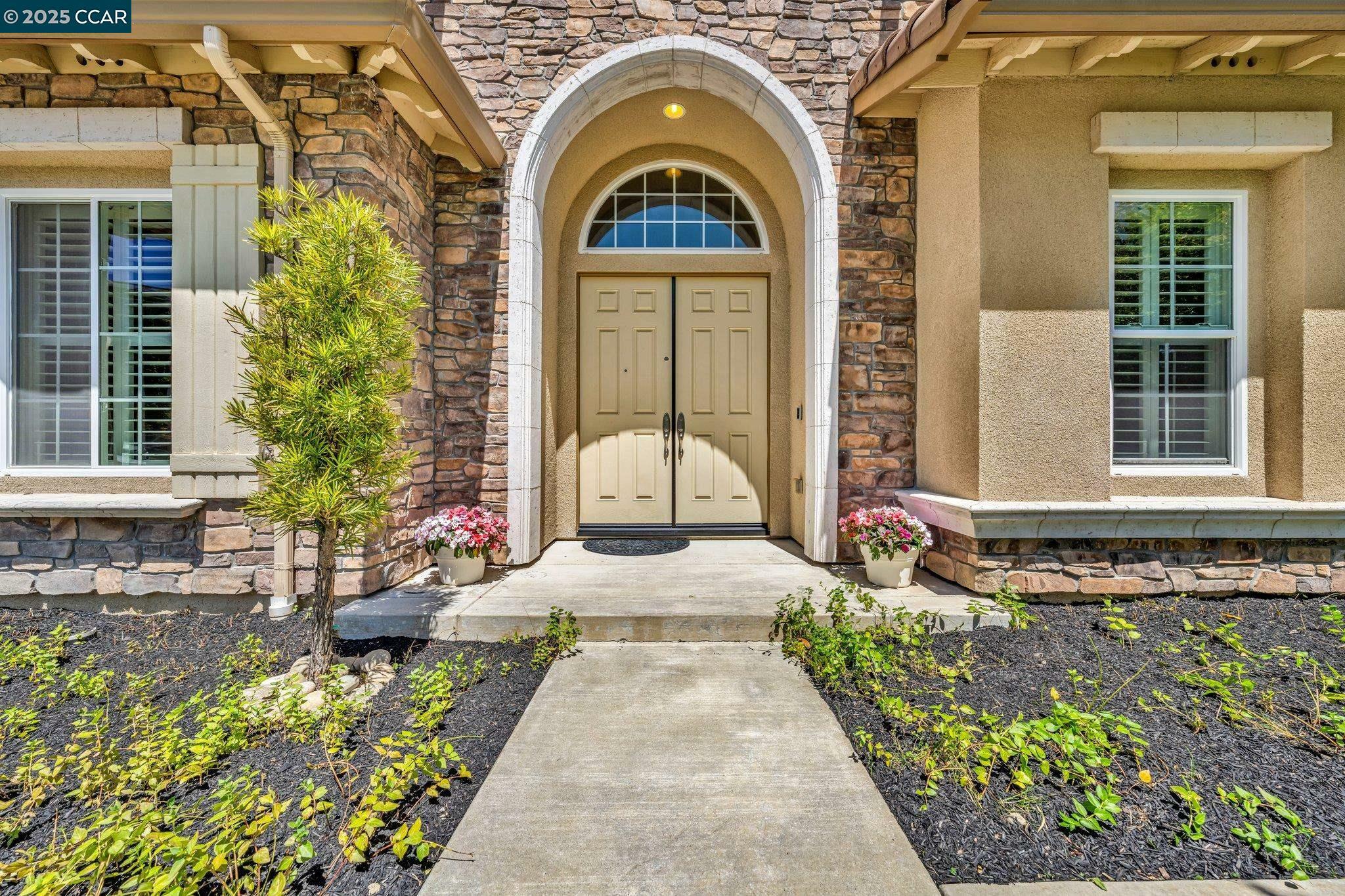Property Photo:  3322 Ashbourne Cir  CA 94583 