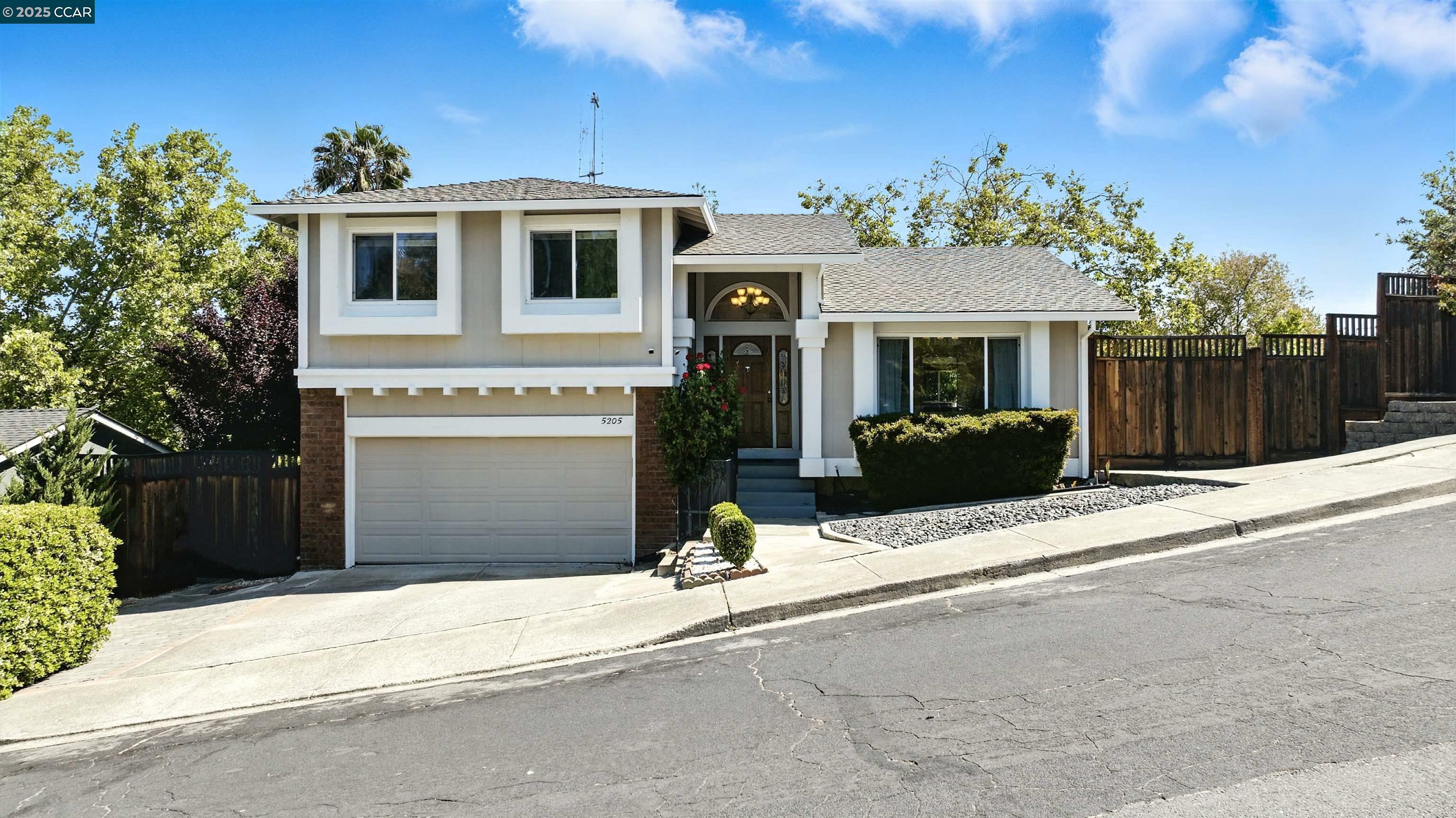5205 Forrestgreen Ct  Concord CA 94521 photo