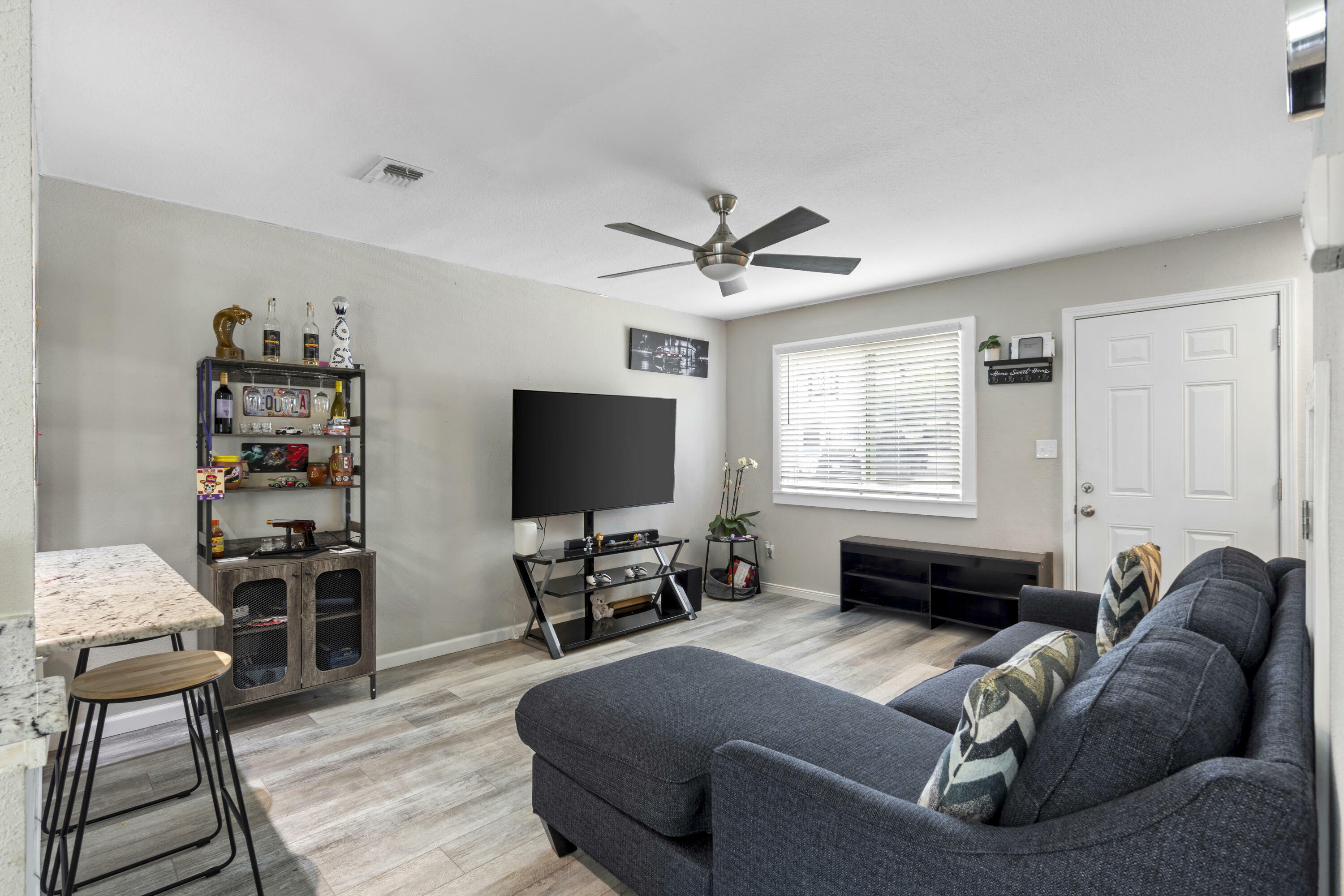 Property Photo: 710 Legion Drive P2 FL 32541