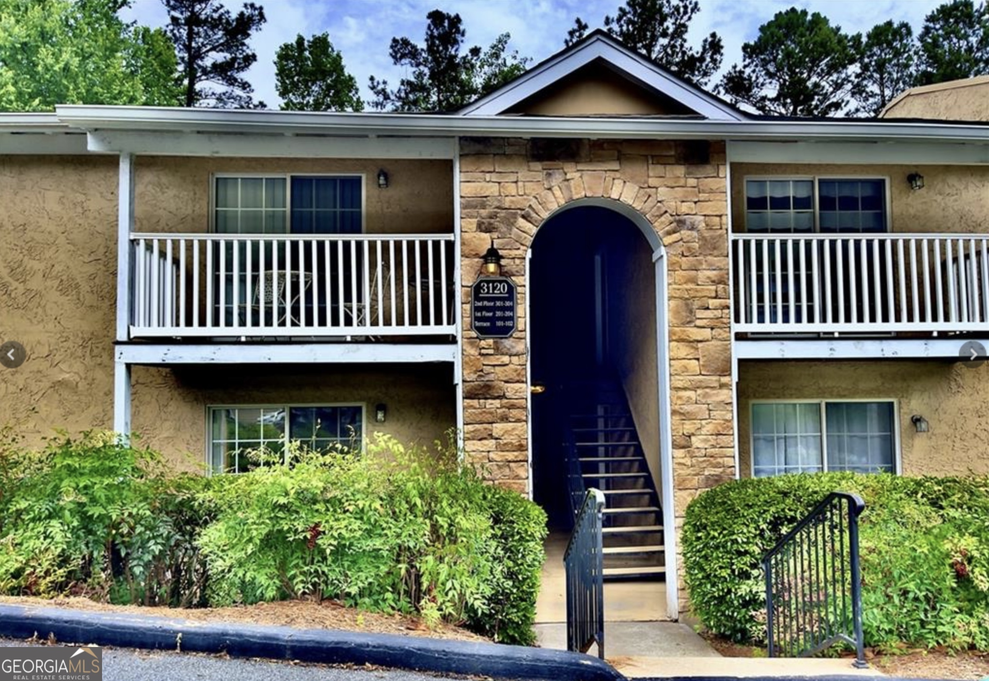 Property Photo:  3120 Seven Pines Court 203  GA 30339 