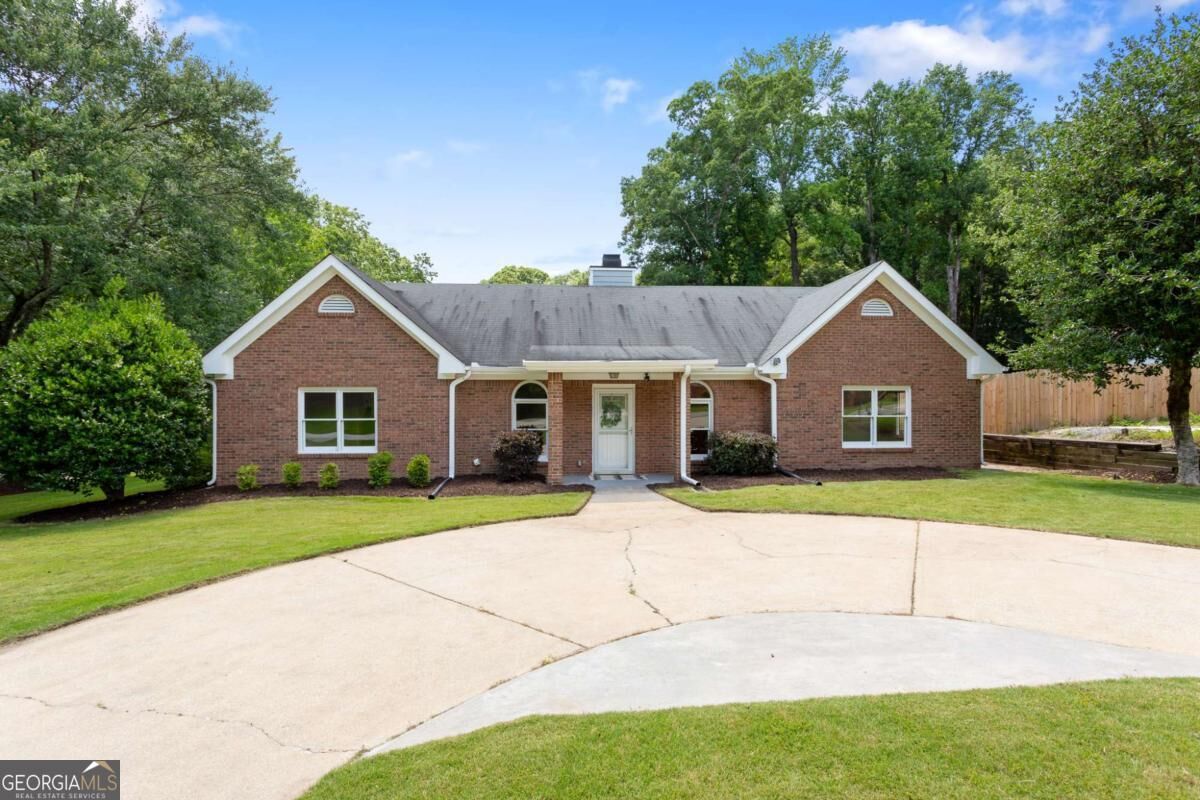 Property Photo:  3690 Lithia Way  GA 30122 