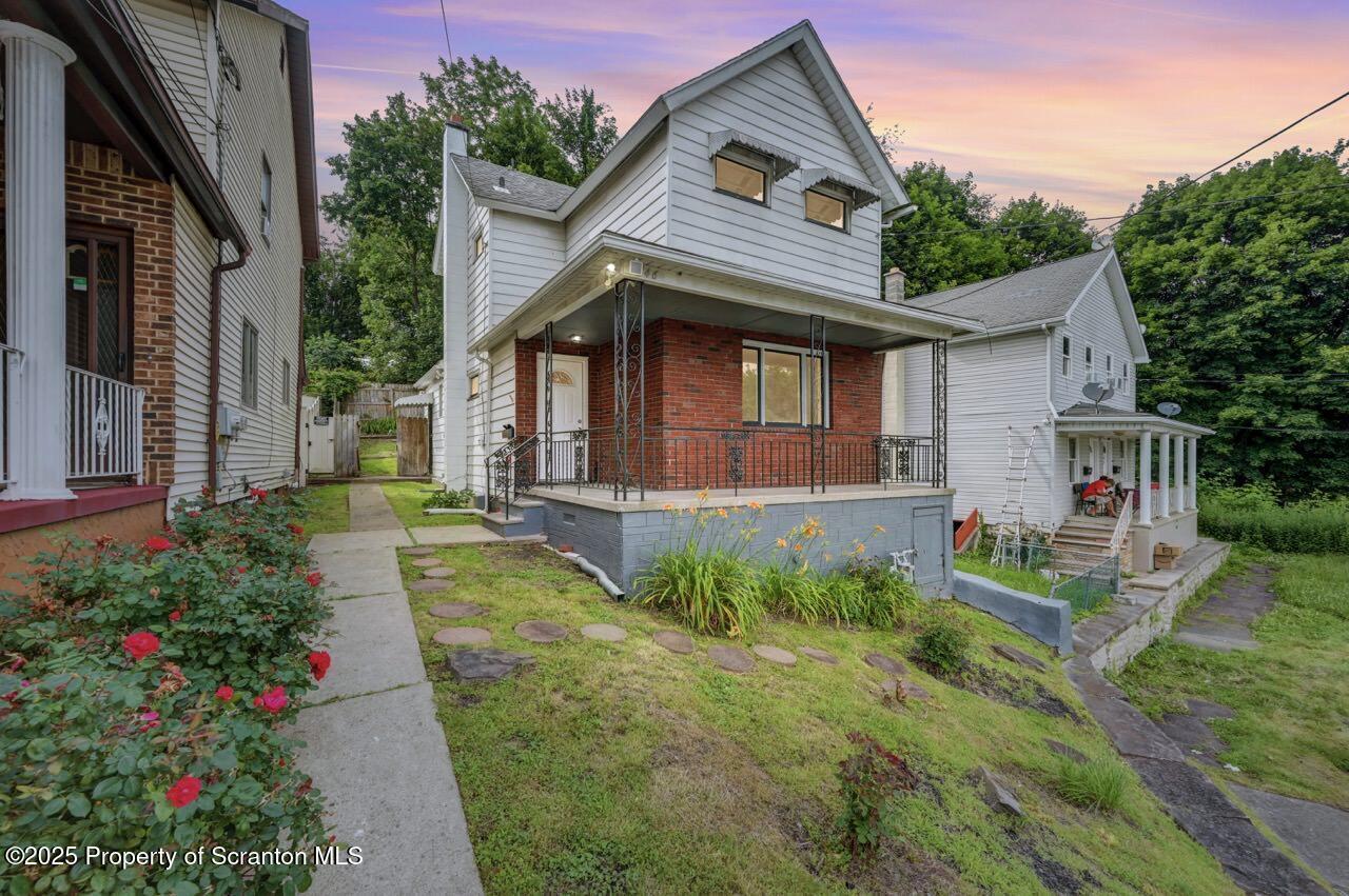 446 10th Avenue  Scranton PA 18504 photo