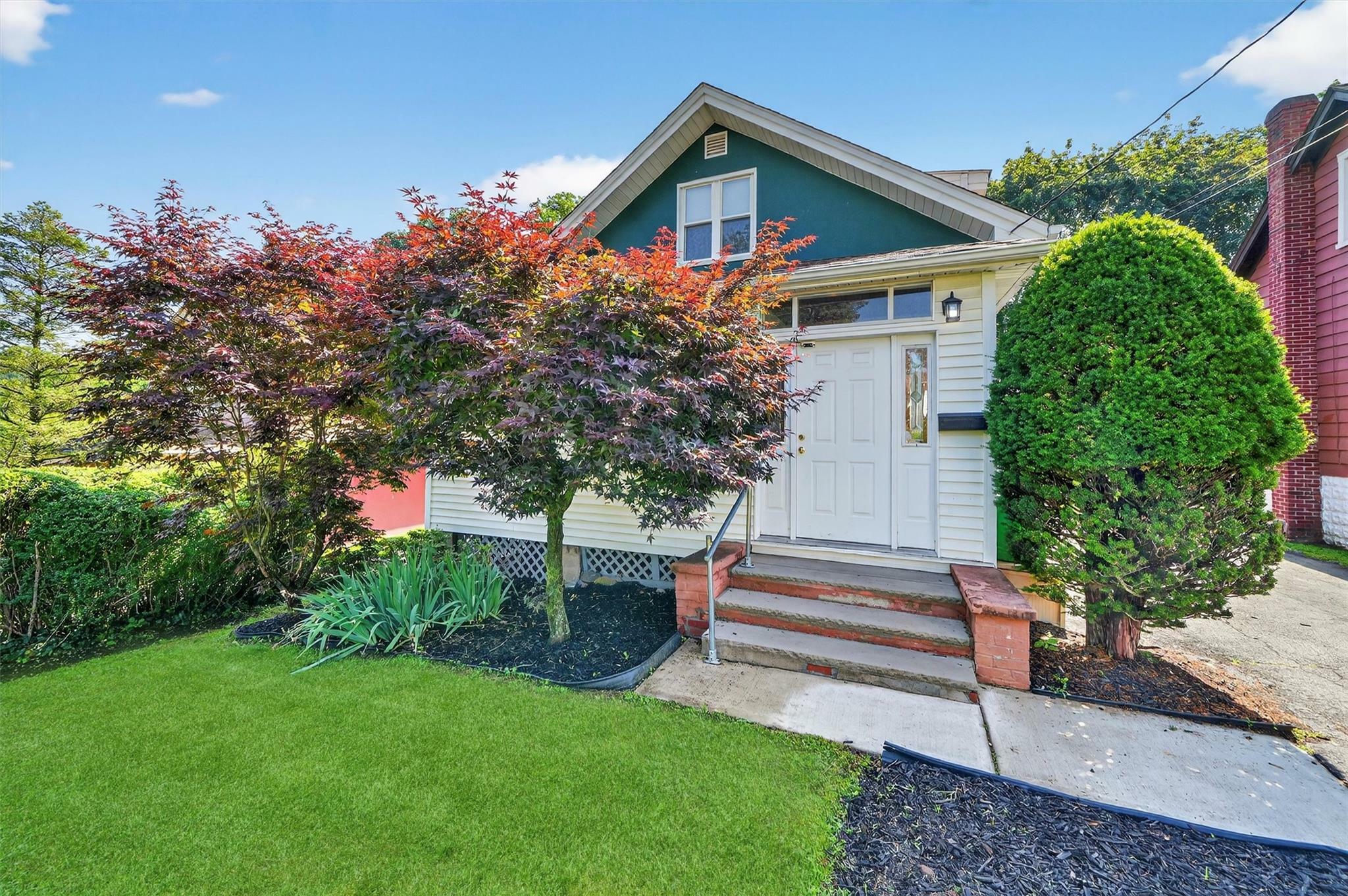Property Photo: 31 W Broadway NY 10960