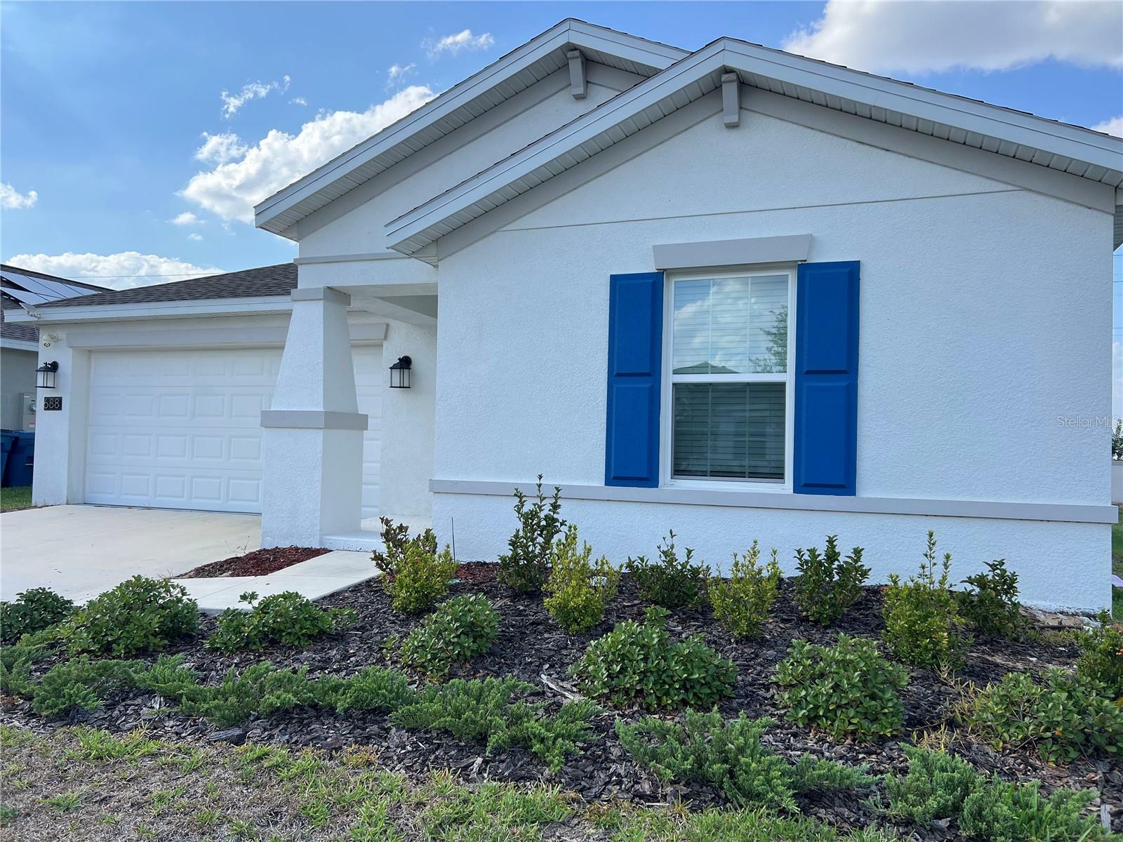Property Photo: 688 Silver Palm Drive FL 33844