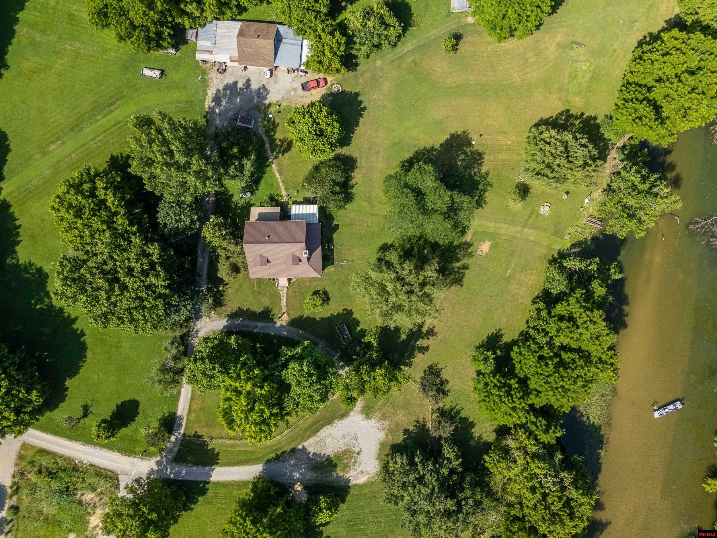 Property Photo: 170 Little Lane AR 72626