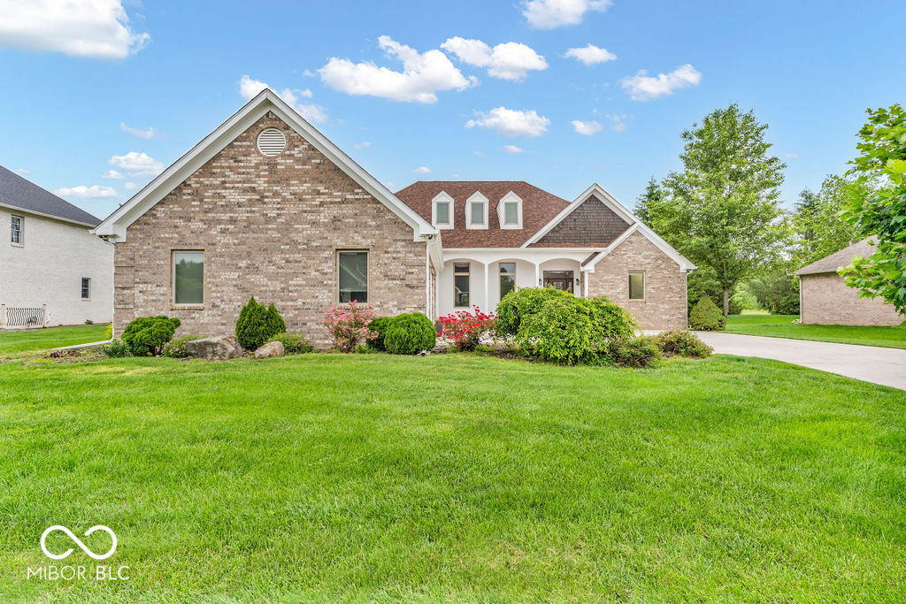 Property Photo: 720 Willow Pointe North Drive IN 46168