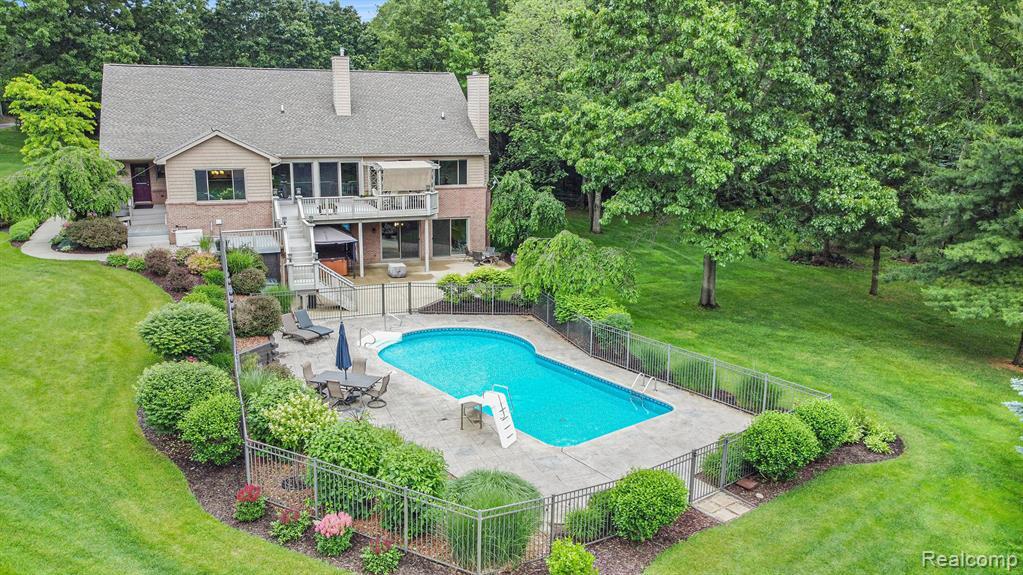 Property Photo: 4301 Rolling Acres Drive MI 48353 1613