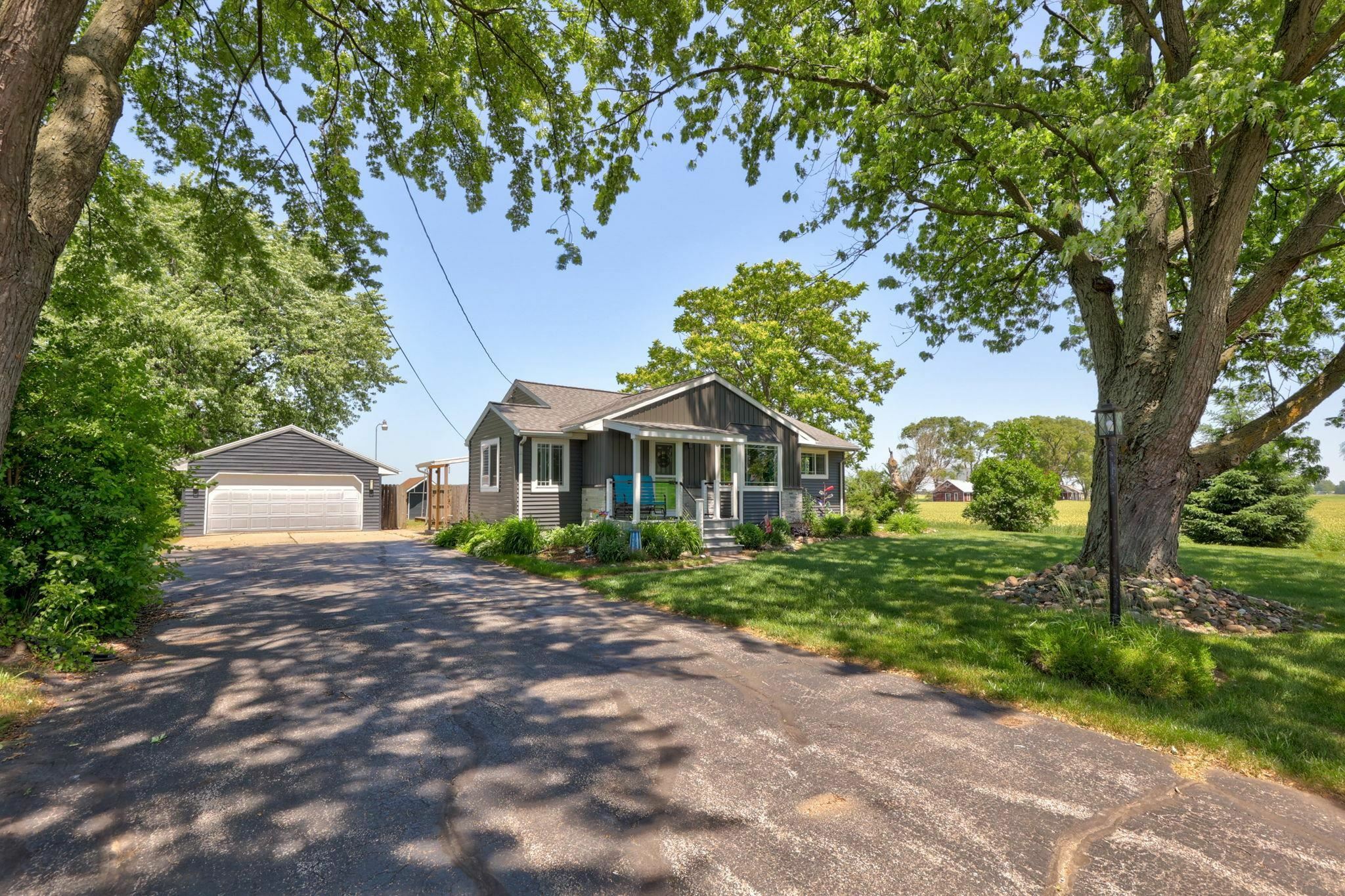 Property Photo: 5255 E Holland Road MI 48601