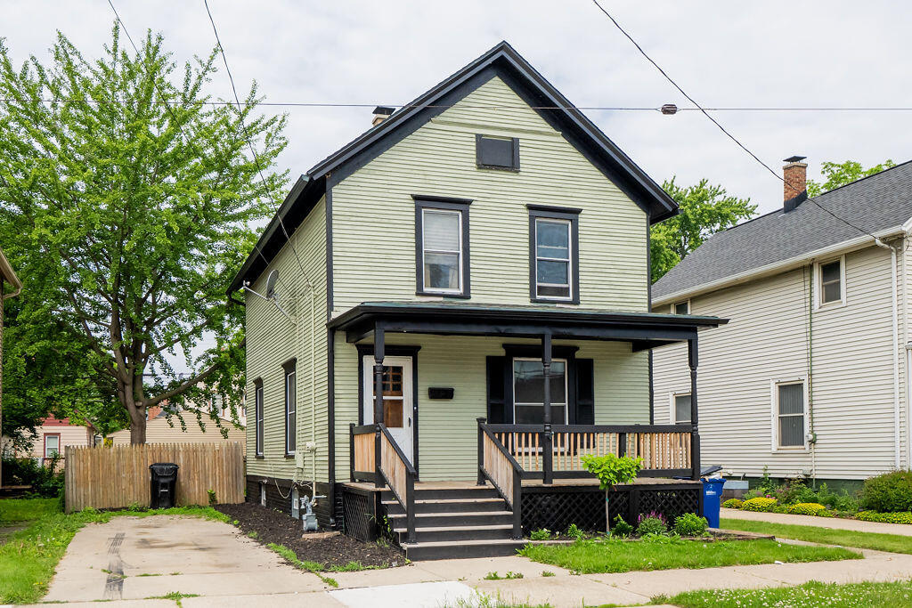 1722 Charles St  Racine WI 53404 photo