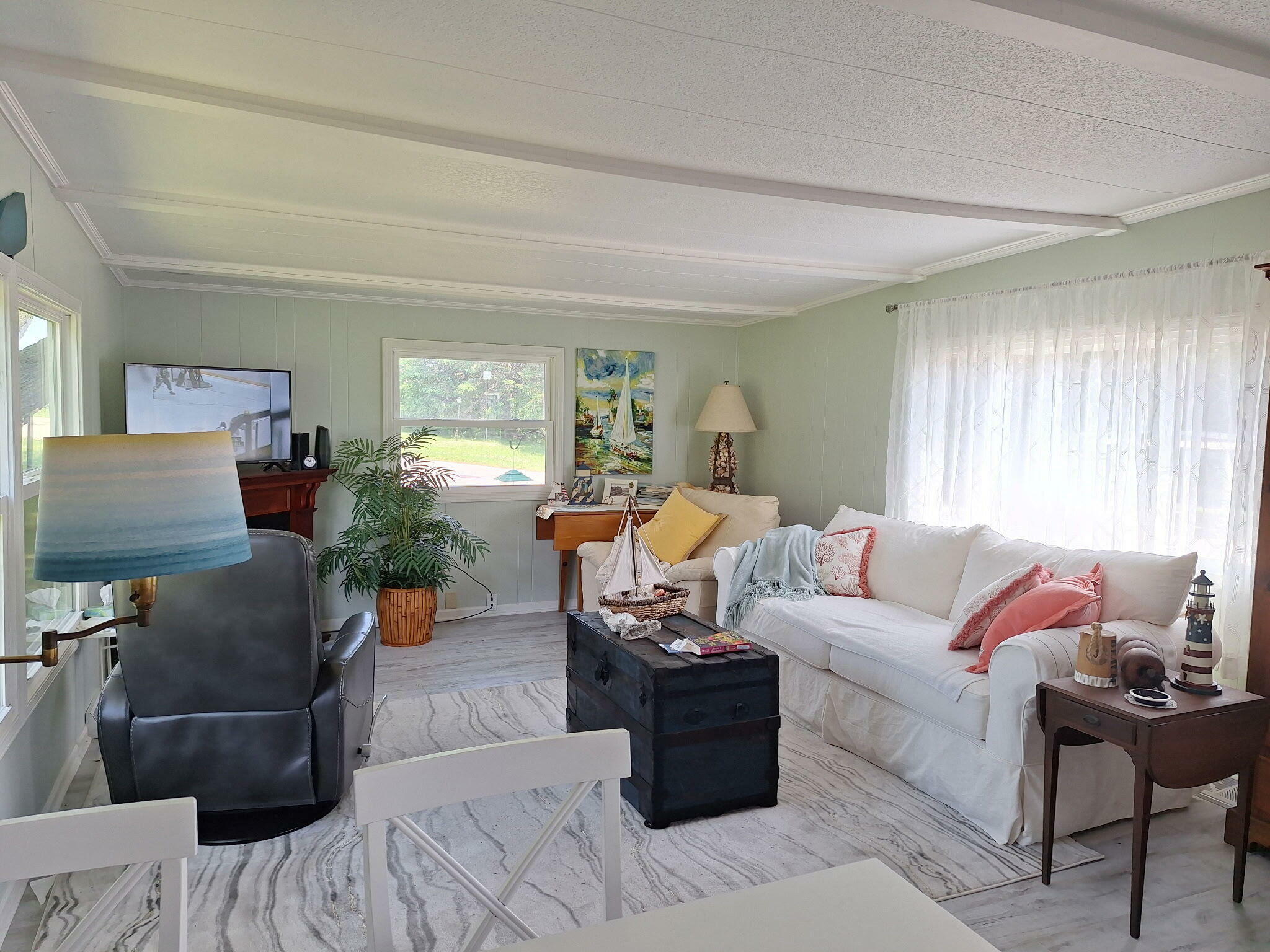 Property Photo:  1412 Park St 13  WI 53105 