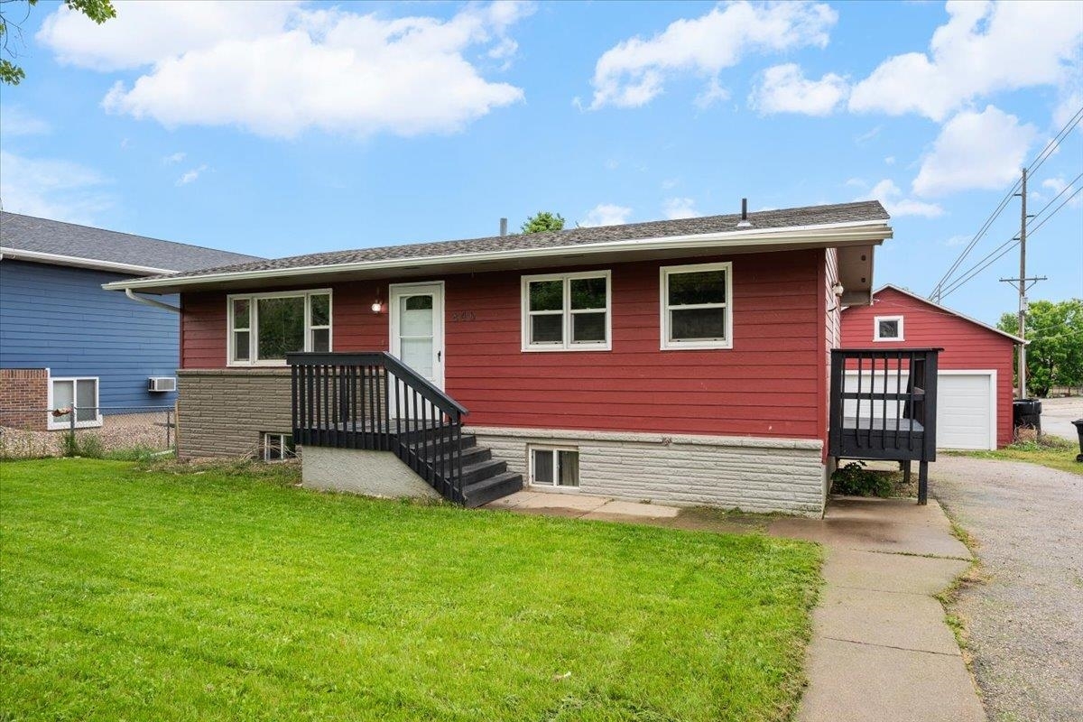 840 W Jackson Boulevard  Spearfish SD 57783 photo