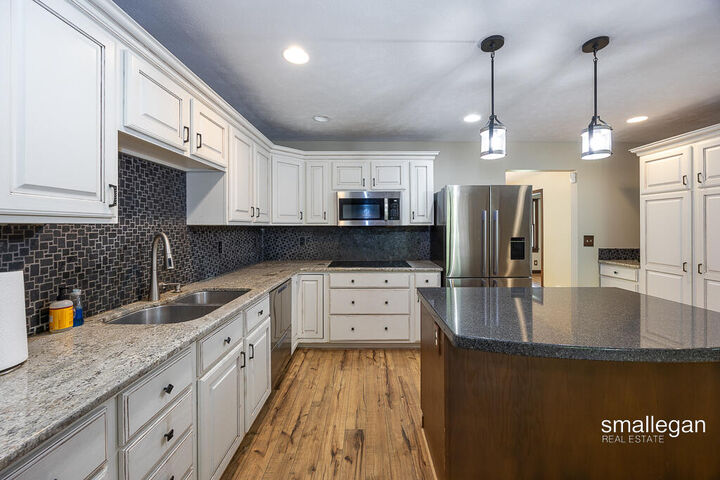 Property Photo: 3192 W Sisson Road MI 49325