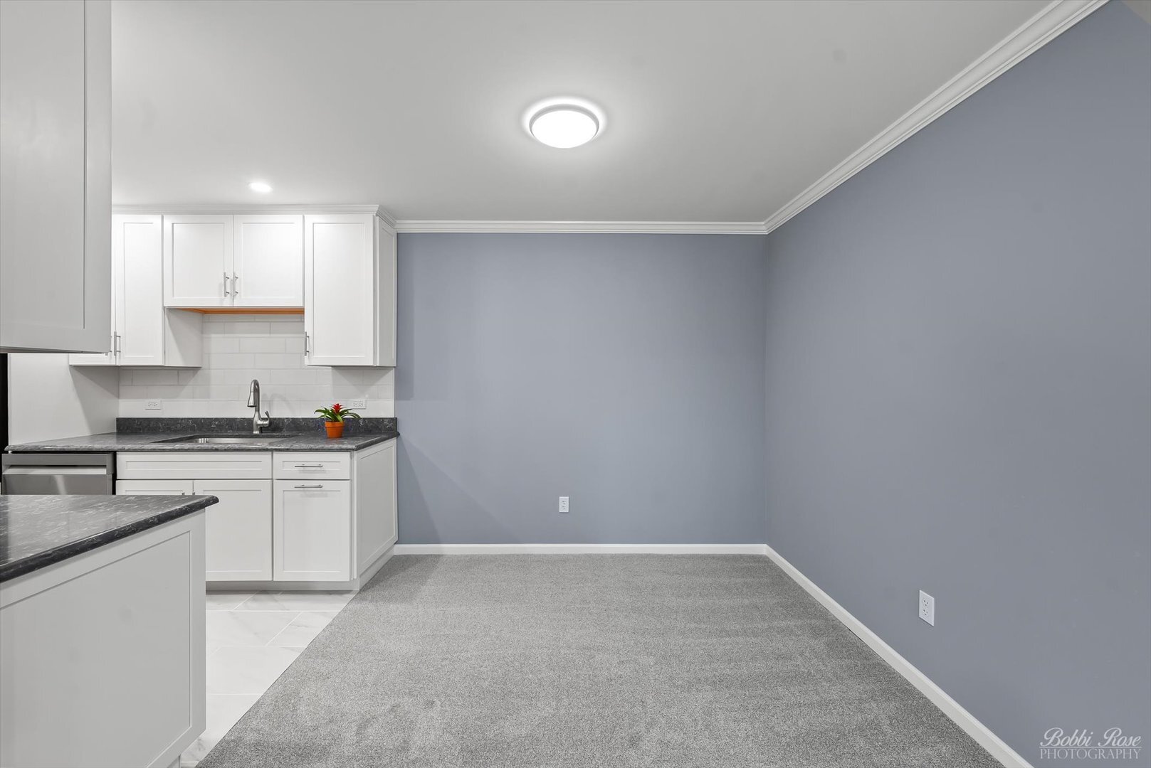 Property Photo: 4708 W Northfox Lane 7 IL 60050