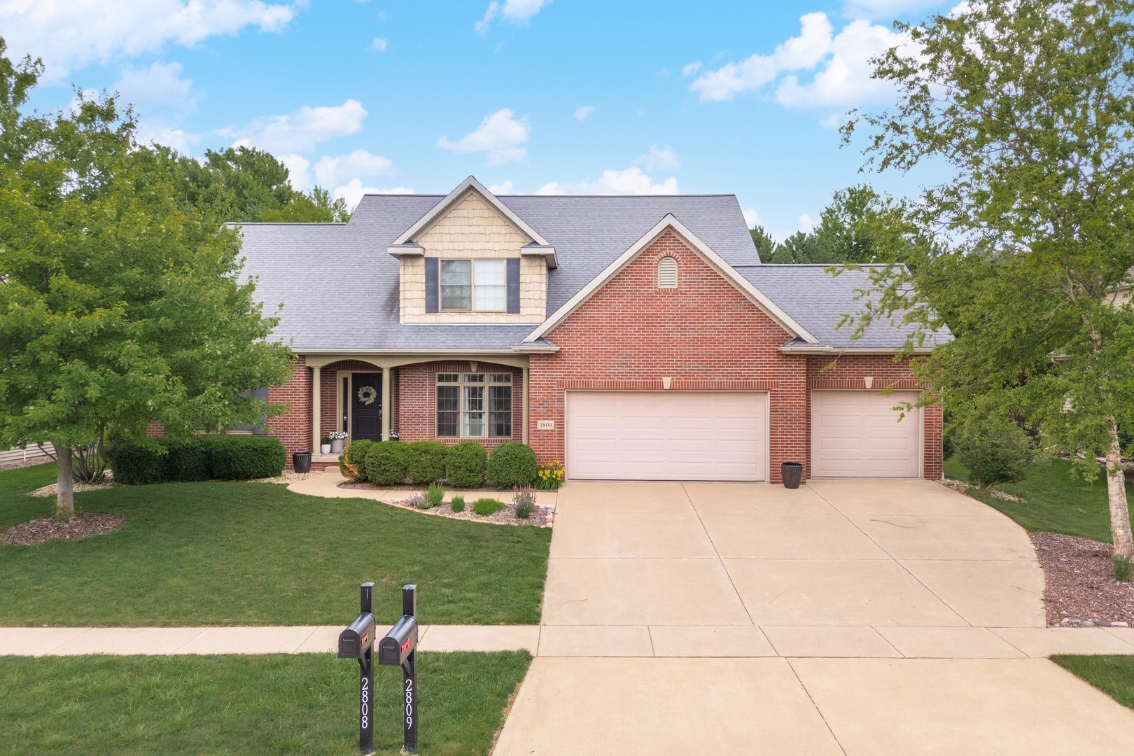 2809 Alana Way  Bloomington IL 61704 photo
