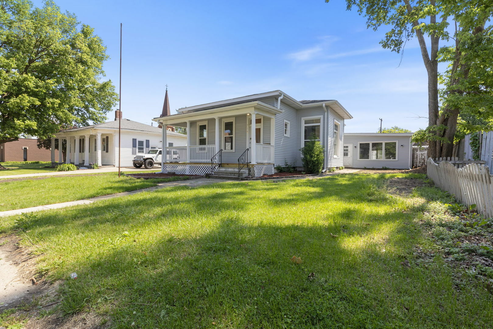 Property Photo: 718 Sycamore Street IL 61350