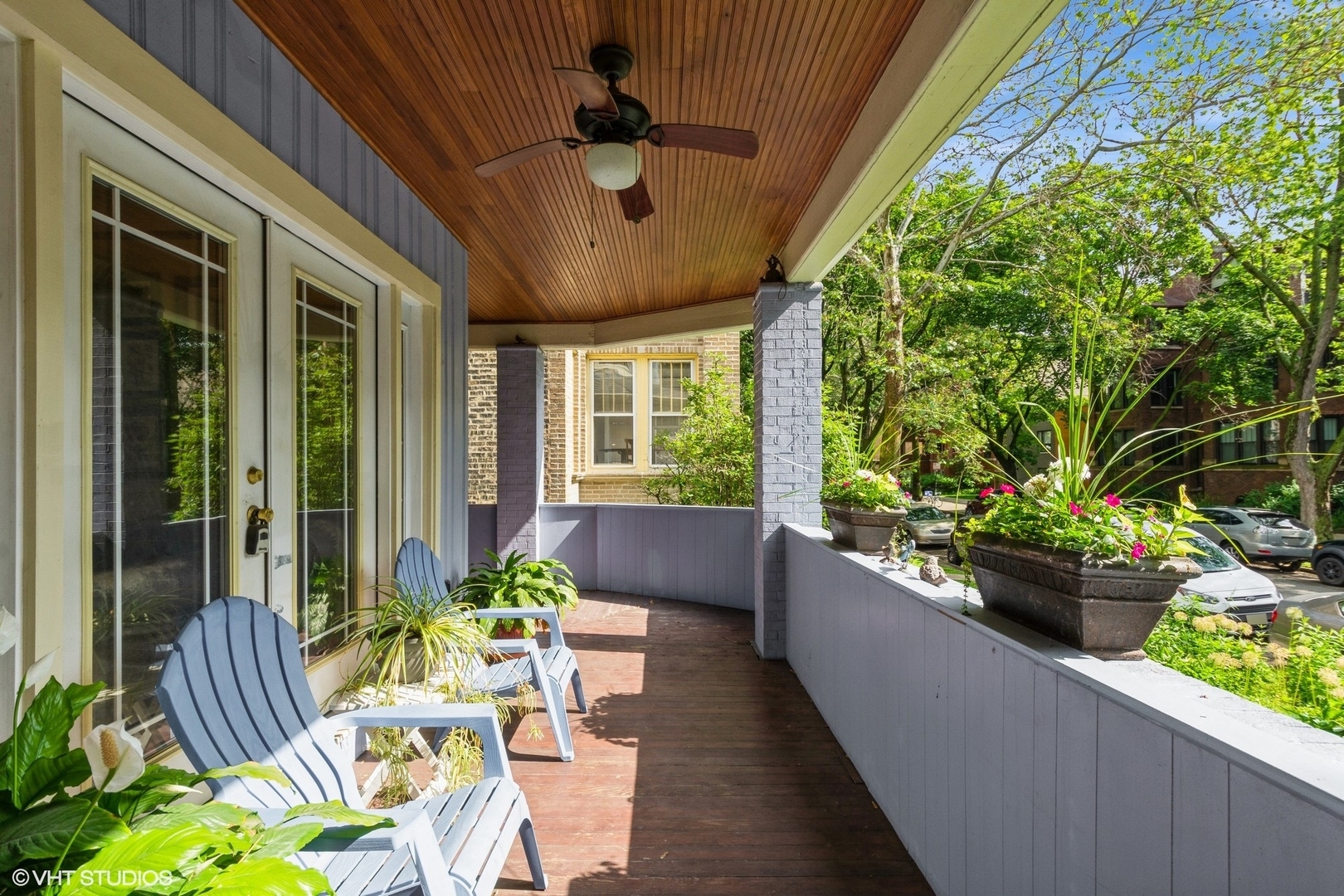 Property Photo: 6316 N Magnolia Avenue IL 60660
