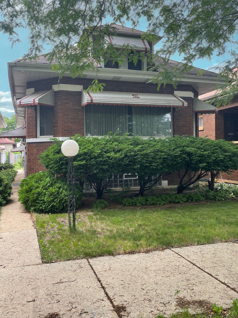 9412 S Elizabeth Street  Chicago IL 60620 photo