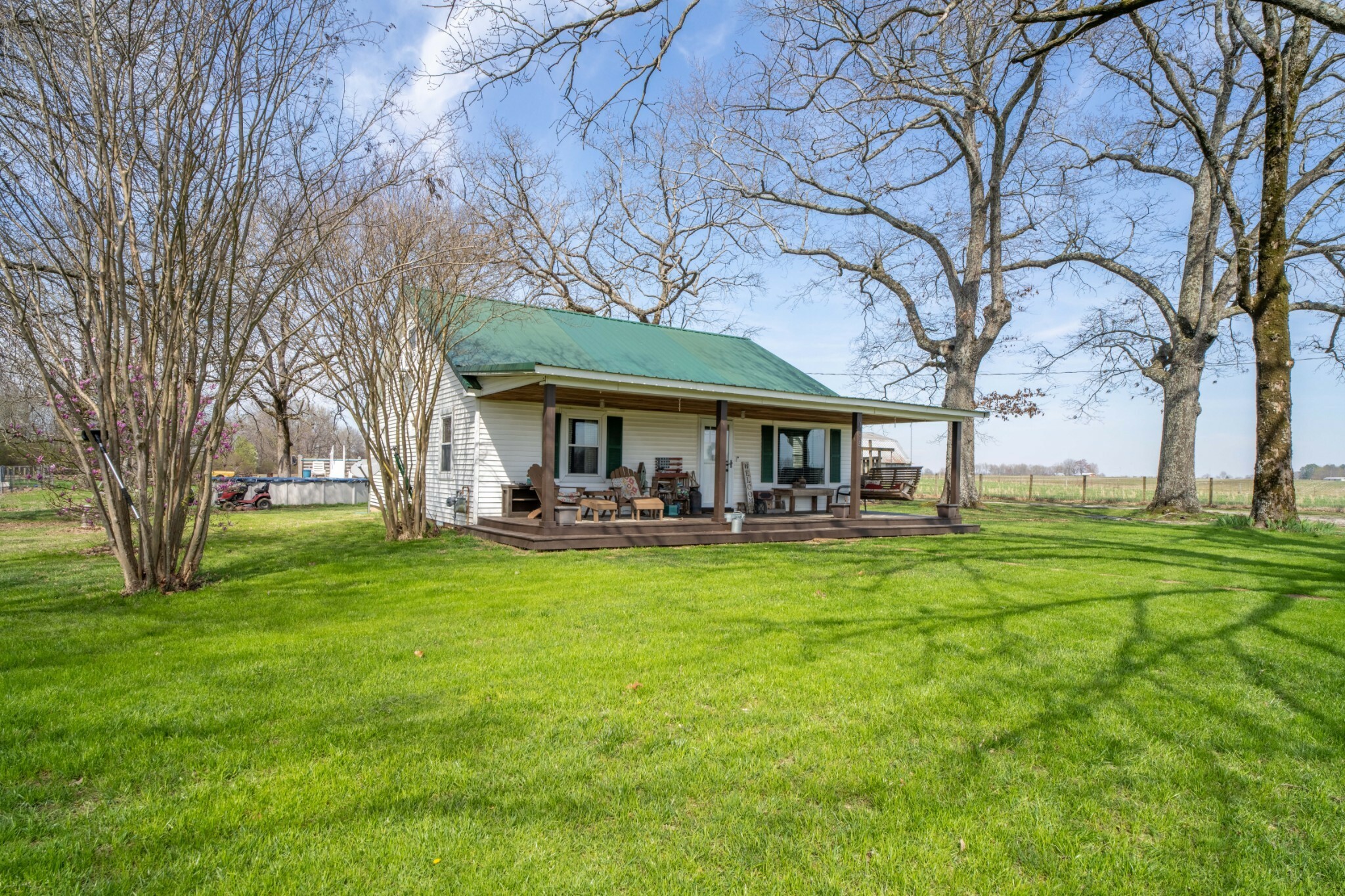 Property Photo: 135 Campbellsville Pike TN 38456