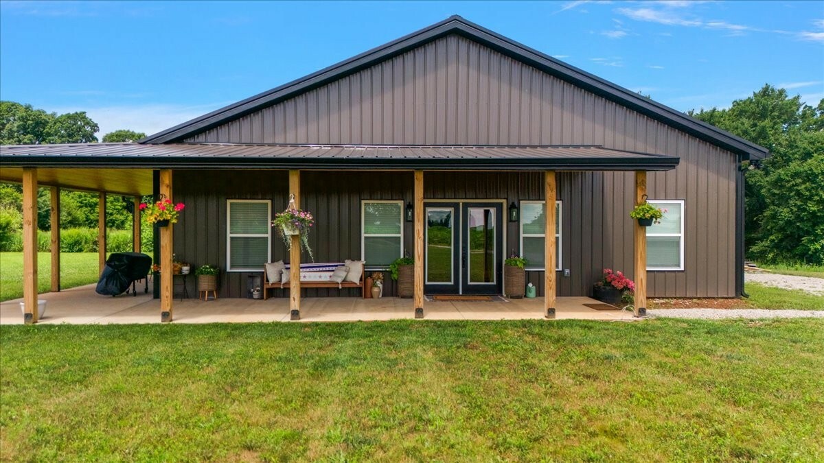 Property Photo: 136 Good Hope Rd TN 38464
