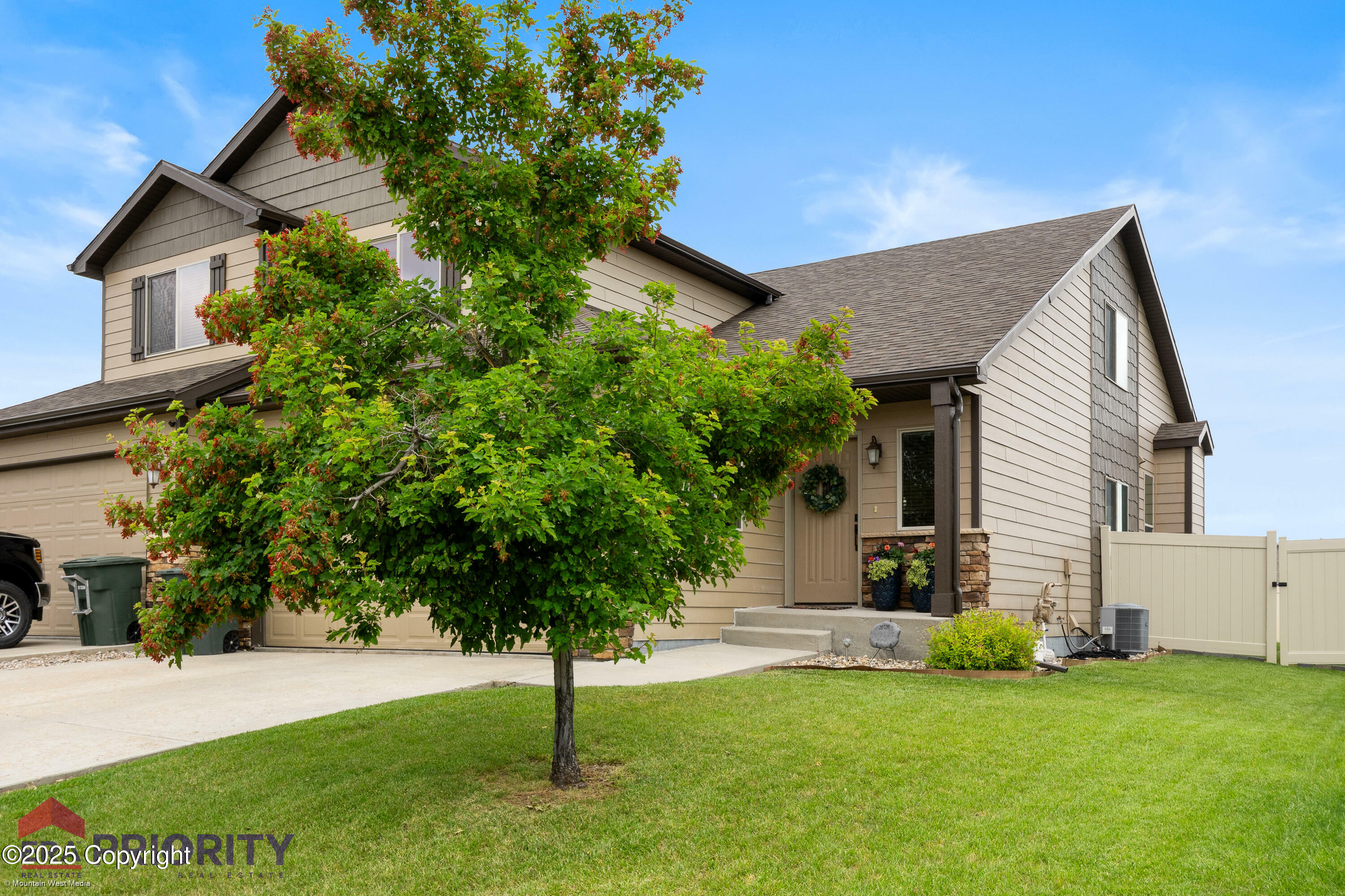 Property Photo: 124 Villa Way - WY 82718