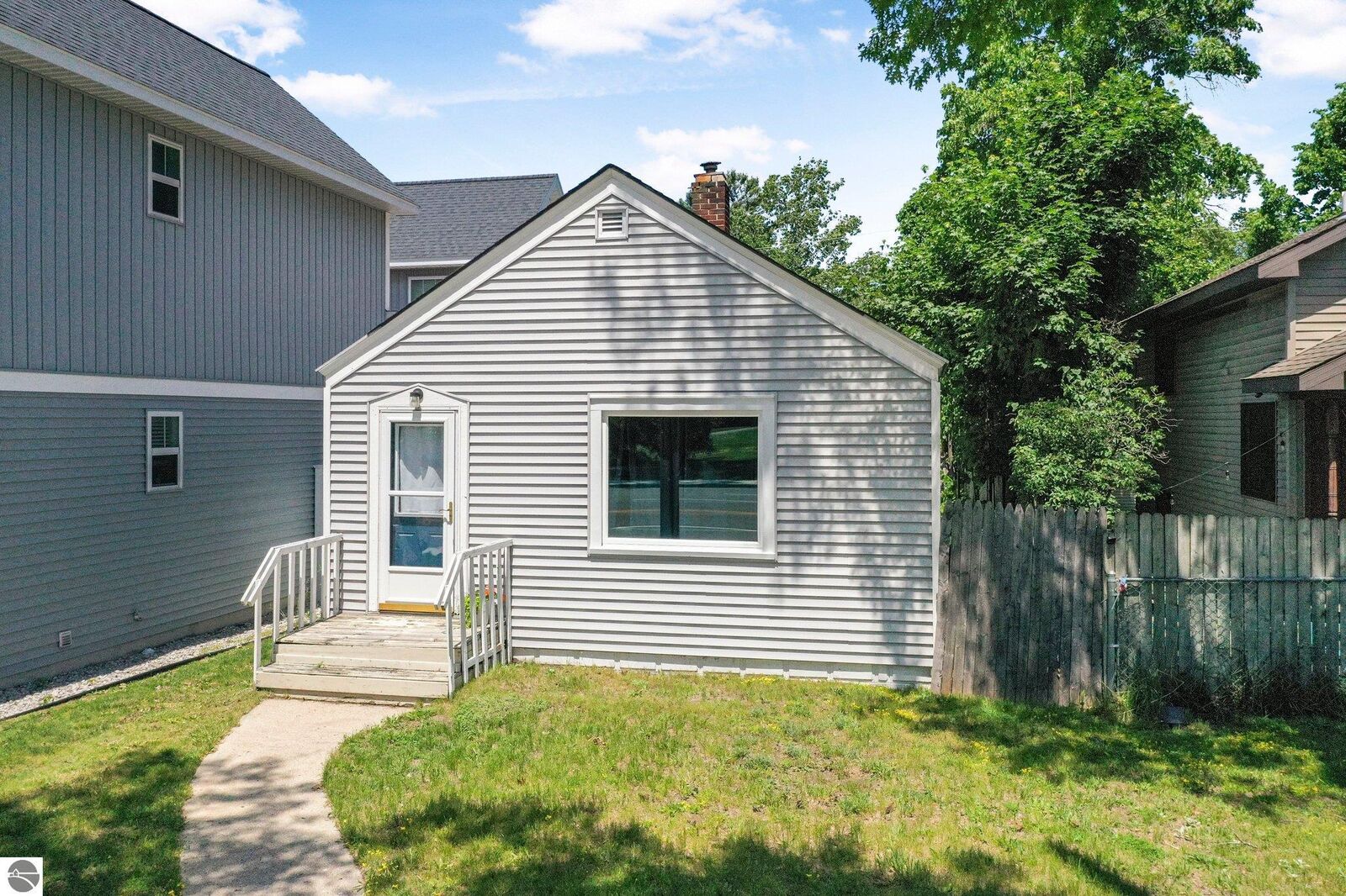 Property Photo:  1029 E Front Street  MI 49686 
