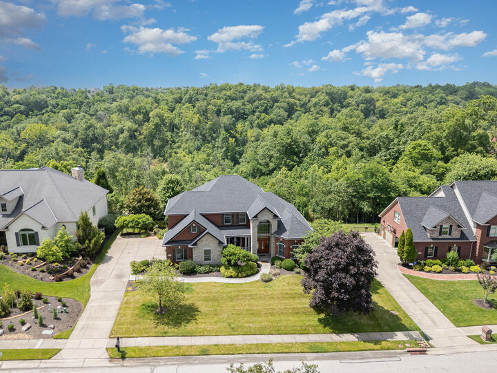 Property Photo:  543 Karlenia Court  KY 41017 