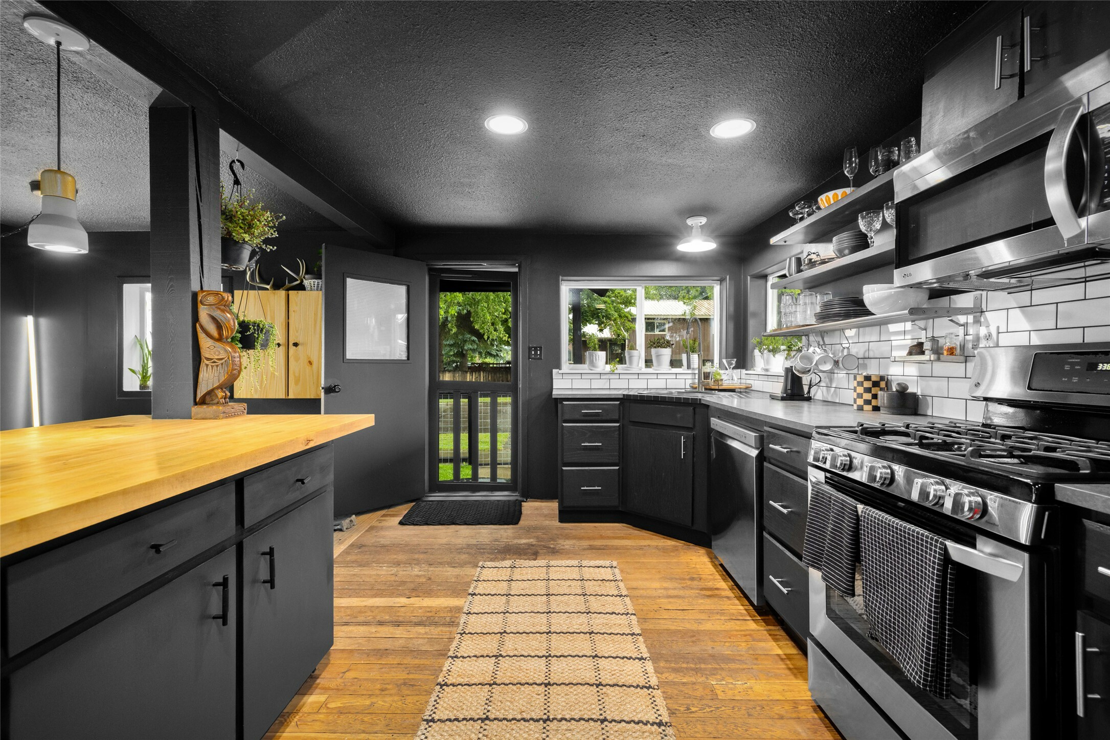 Property Photo: 438 Somers Avenue MT 59937