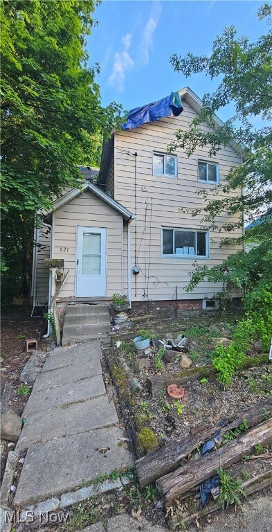 Property Photo:  821 Milner Street  OH 44601 