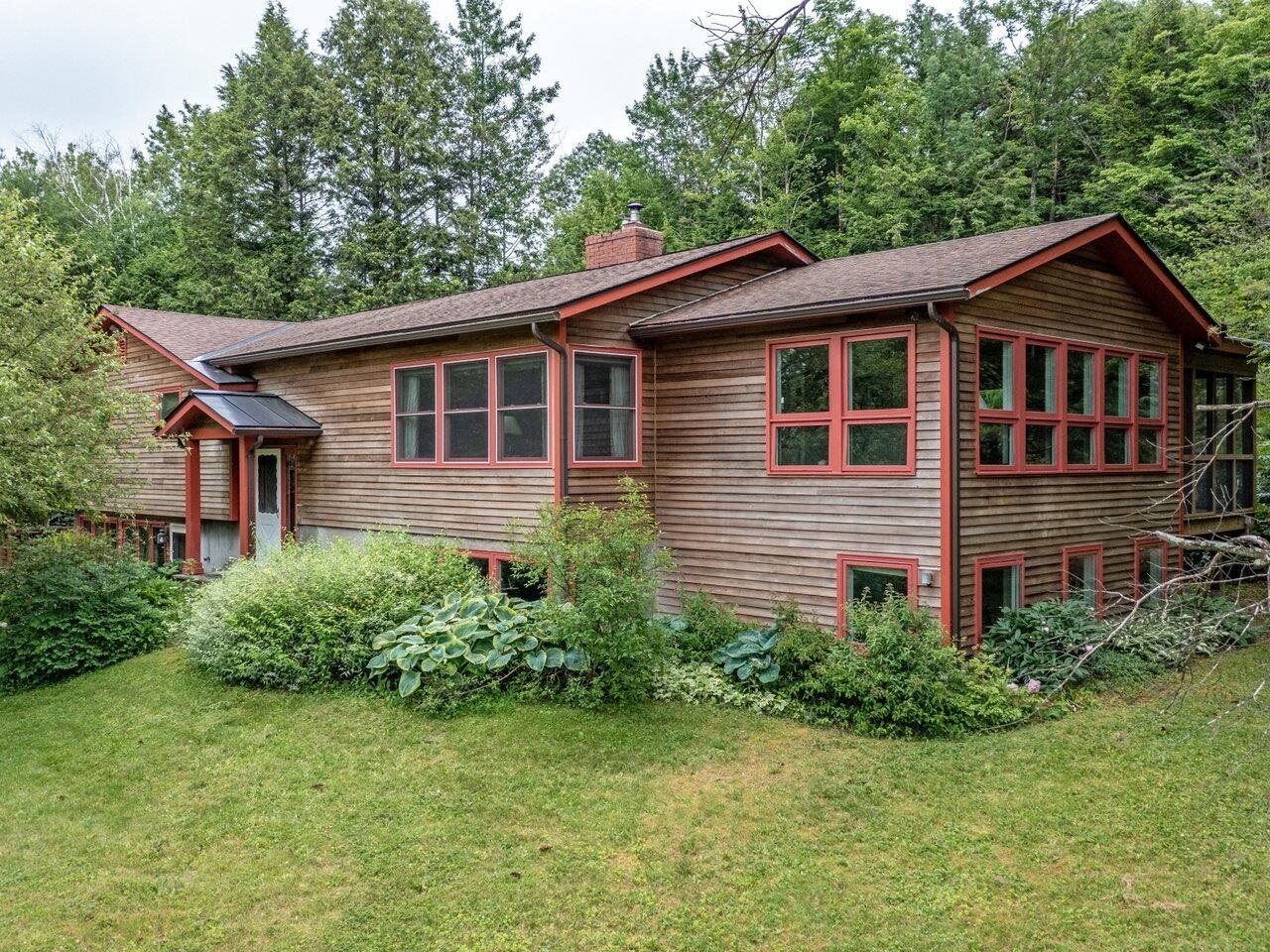 Property Photo: 16 Sutton Place VT 05445