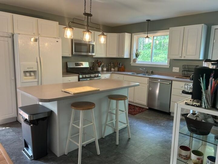 Property Photo: 25 Chandler Lane NH 03042