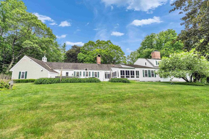 Property Photo: 16 Storybrook Lane NH 03031