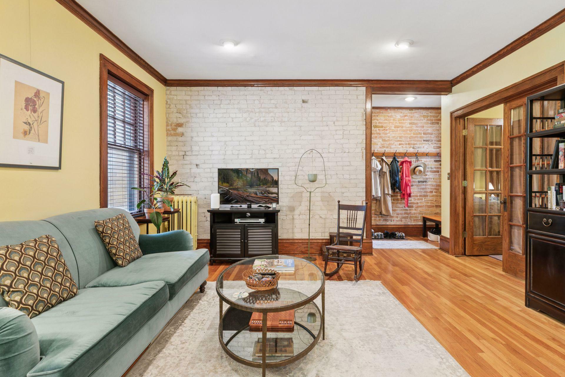 Property Photo: 617 Dayton Avenue 4 MN 55102