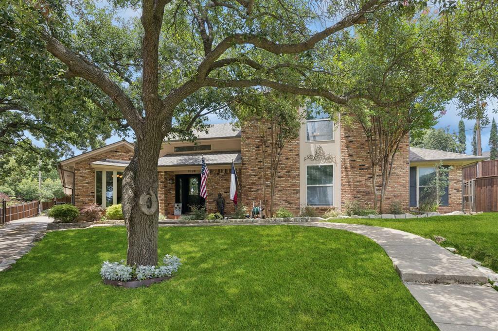 Property Photo: 2108 Carmel Court TX 76012